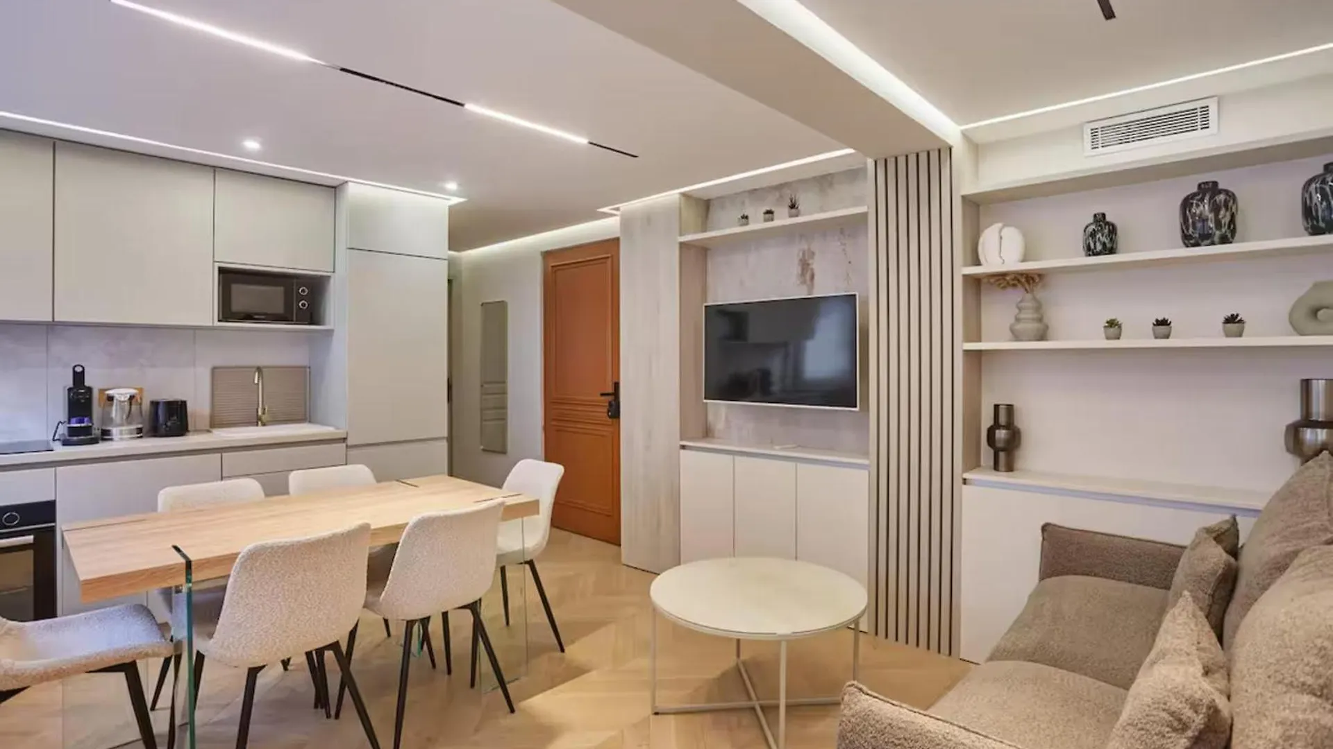 Residence Ac Champs De Mars Eiffel Tower By Studio Prestige Paris