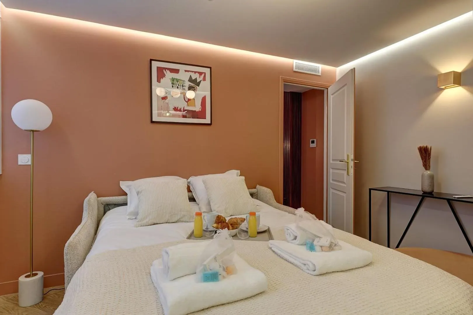 Residence Ac Champs De Mars Eiffel Tower By Studio Prestige Paris France