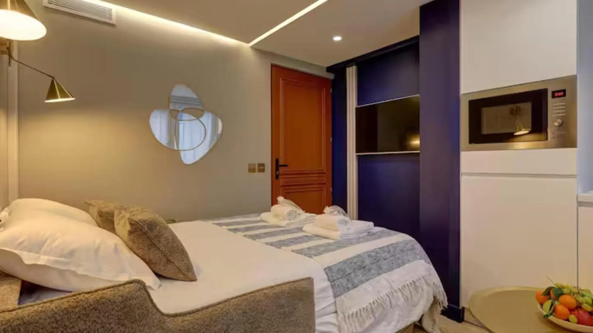 Residence Ac Champs De Mars Eiffel Tower By Studio Prestige Paris