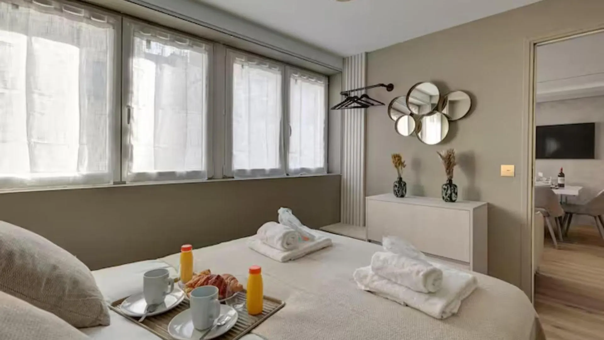 Residence Ac Champs De Mars Eiffel Tower By Studio Prestige Paris Apartment