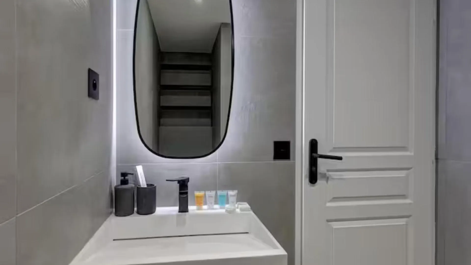 Apartment Residence Ac Champs De Mars Eiffel Tower By Studio Prestige Paris